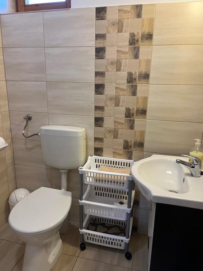 Ibolya Vendeghaz Apartment Kehidakustány Екстериор снимка